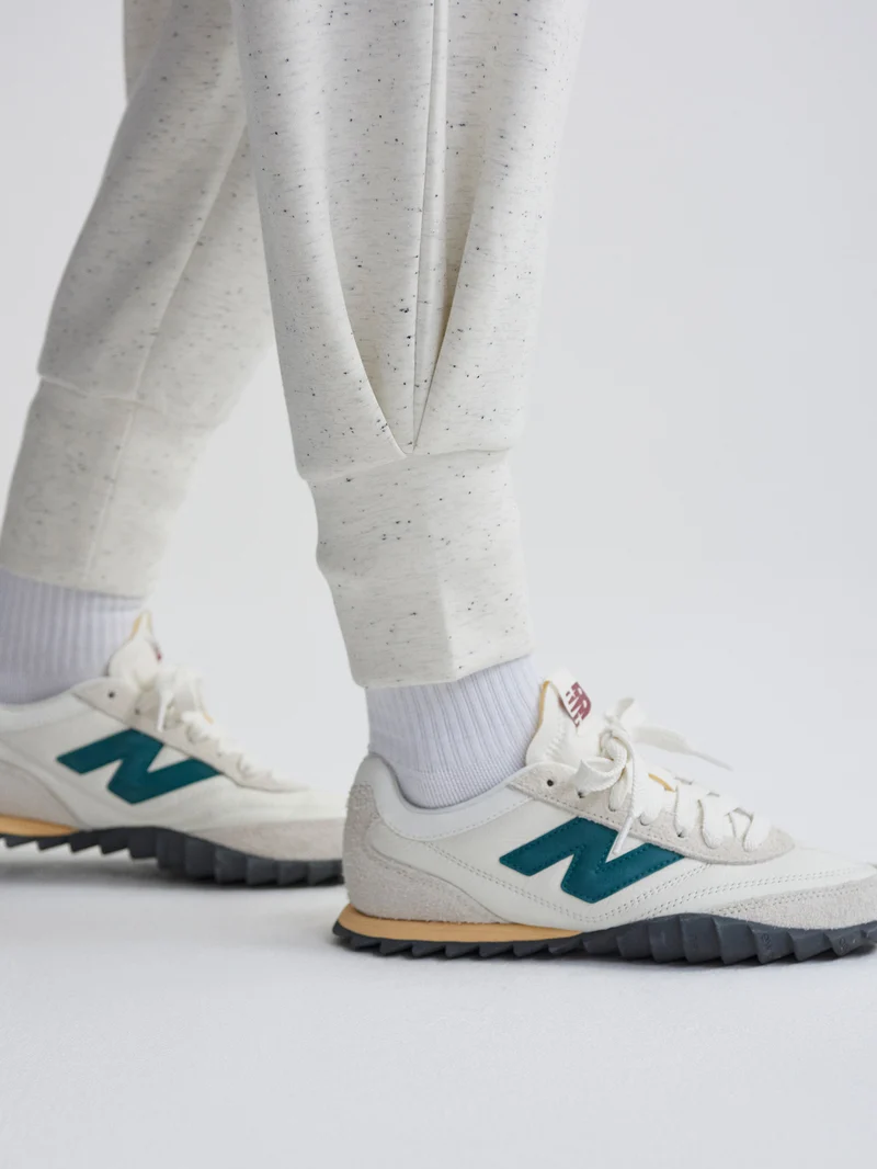 The Relaxed Pant 25