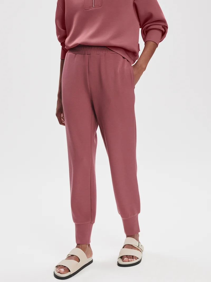 The Slim Cuff Pant 25
