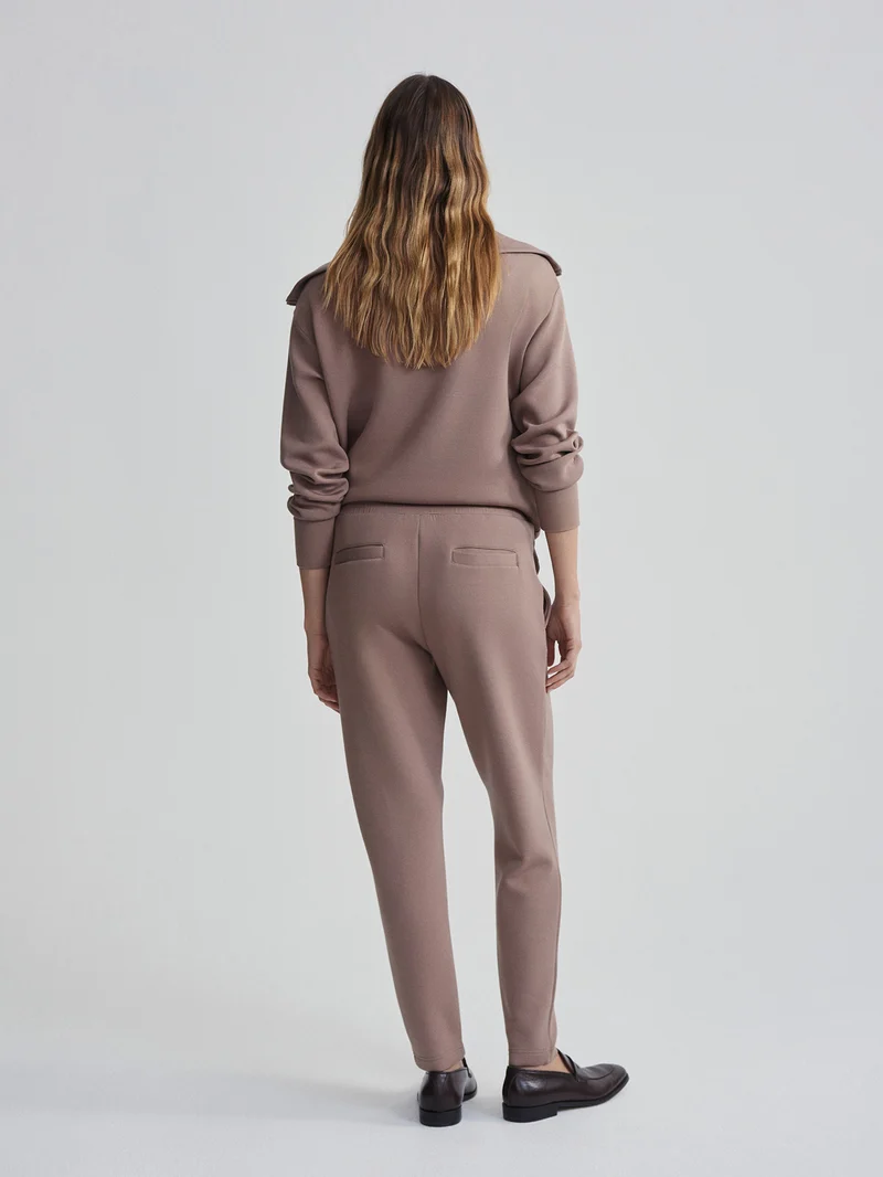 The Slim Pant 25