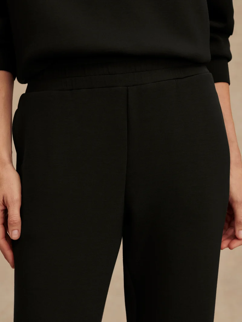 The Slim Pant 25