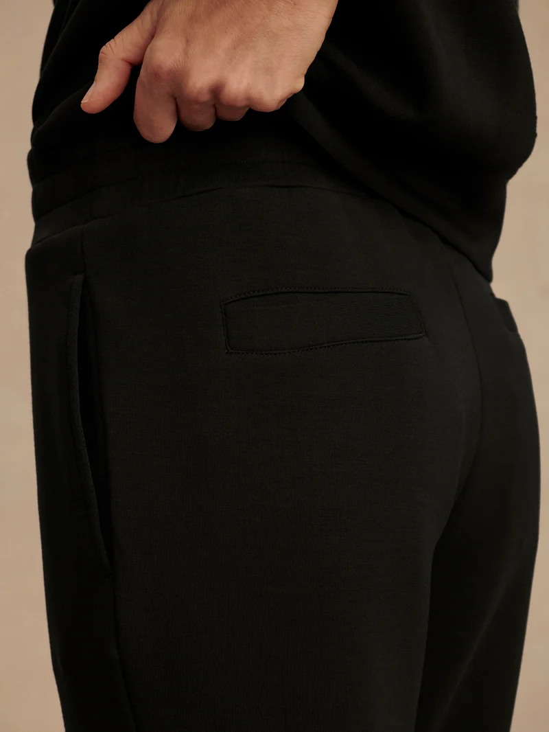 The Slim Pant 25