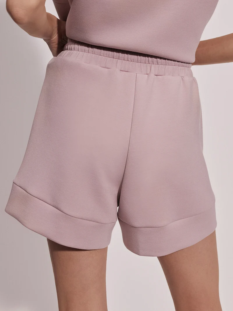 Atrium High Rise Short 4.5