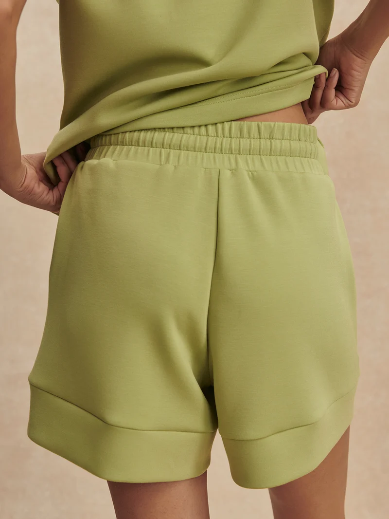 Atrium High Rise Short 4.5
