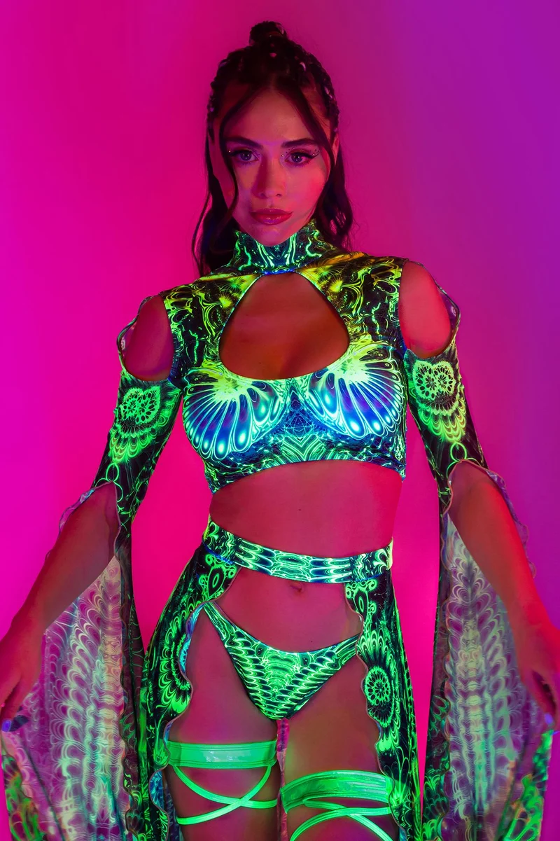 Gardens Of Paradise Maxi Sleeve Set