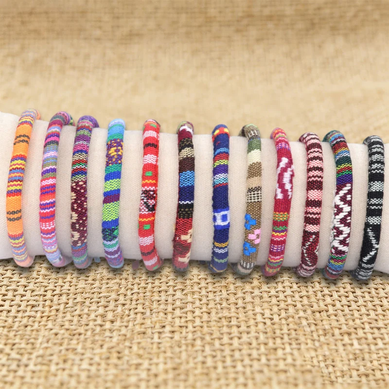 Olivenorma Armband im Bohemian-Ethno-Stil, handgefertigt aus Baumwollgarn, Freundschaftsarmband geflochten