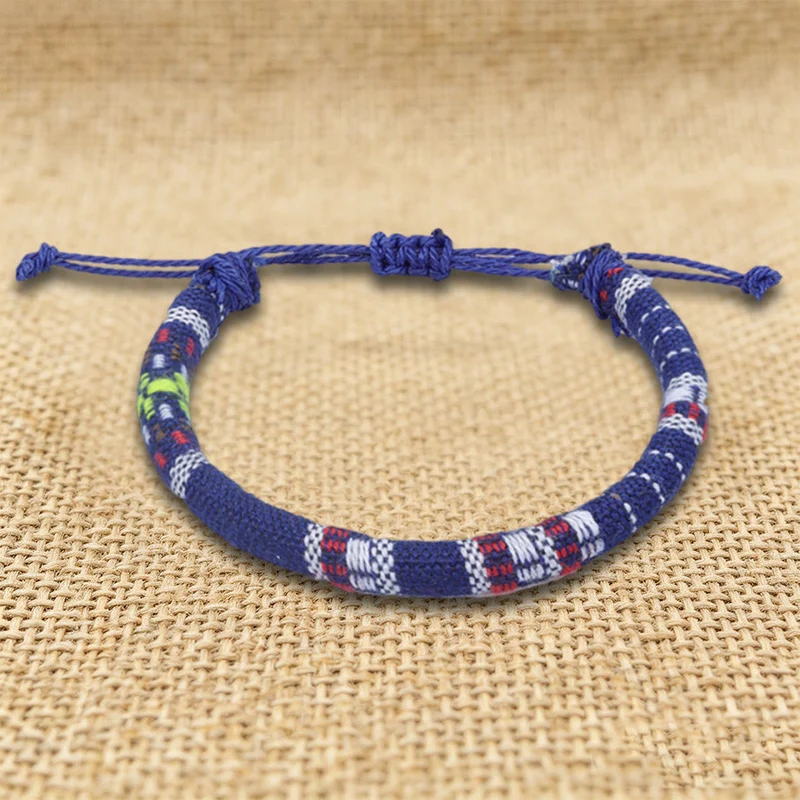 Olivenorma Armband im Bohemian-Ethno-Stil, handgefertigt aus Baumwollgarn, Freundschaftsarmband geflochten