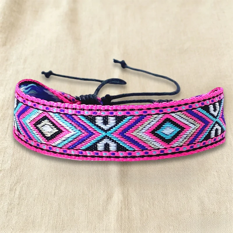 Olivenorma Armband mit ethnischem, geometrischem Stammesmuster, gewebt, verstellbar, geknotet, geflochten, für Alltag und Festivals