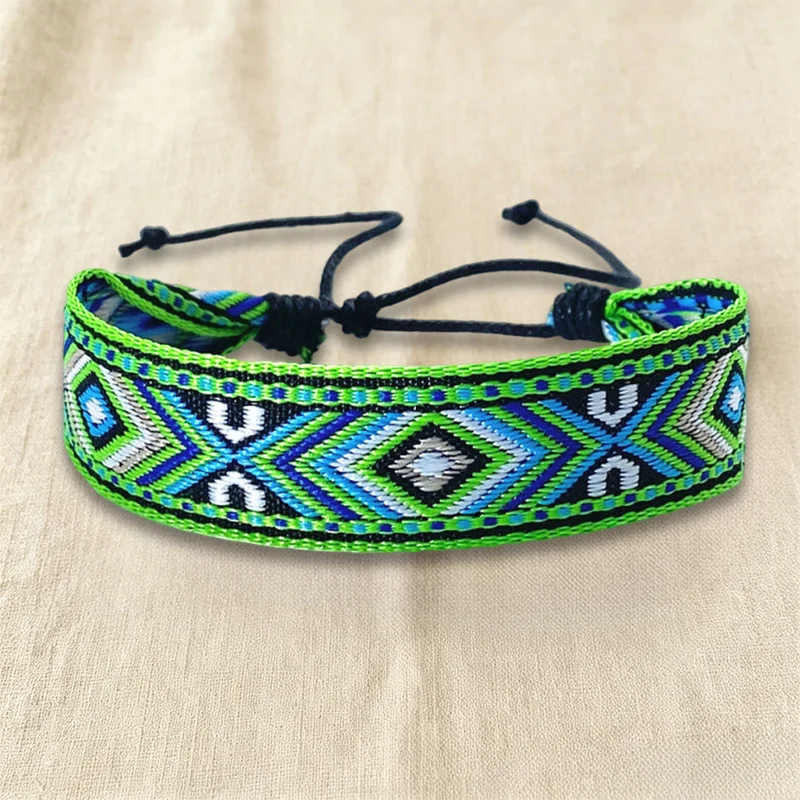 Olivenorma Armband mit ethnischem, geometrischem Stammesmuster, gewebt, verstellbar, geknotet, geflochten, für Alltag und Festivals