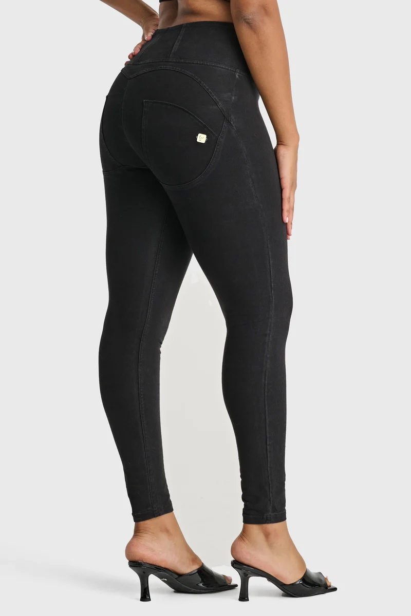 WR.UP Push-Up High Waist Skinny Denim Jeans - Denim Black - Black Seam