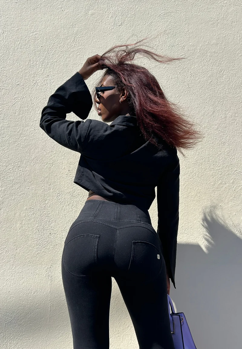 WR.UP Push-Up High Waist Skinny Denim Jeans - Denim Black - Black Seam