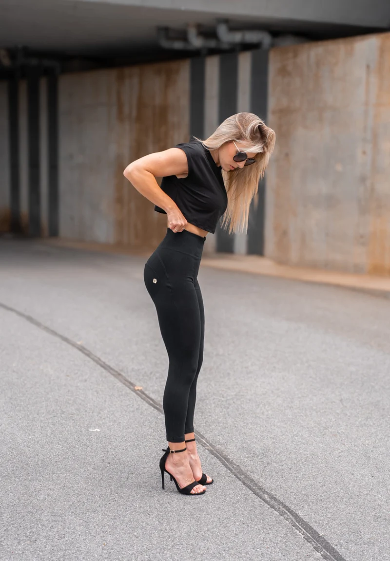 WR.UP Push-Up High Waist Skinny Pants - Black