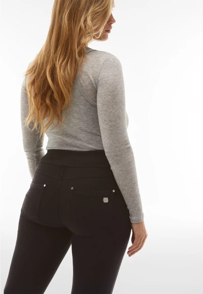 N.O.W. Yoga Mid Waist Skinny Denim Jeans - Denim Black - Black Seam