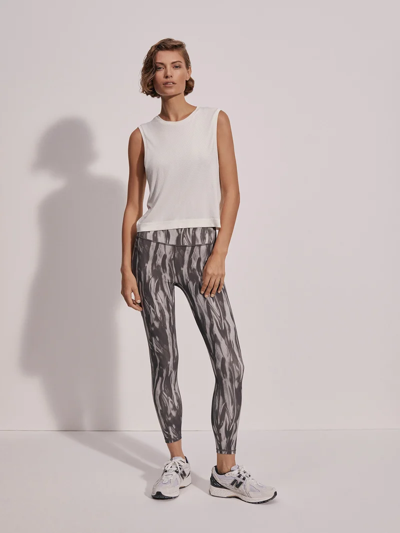 Page Seamless Crop Tank