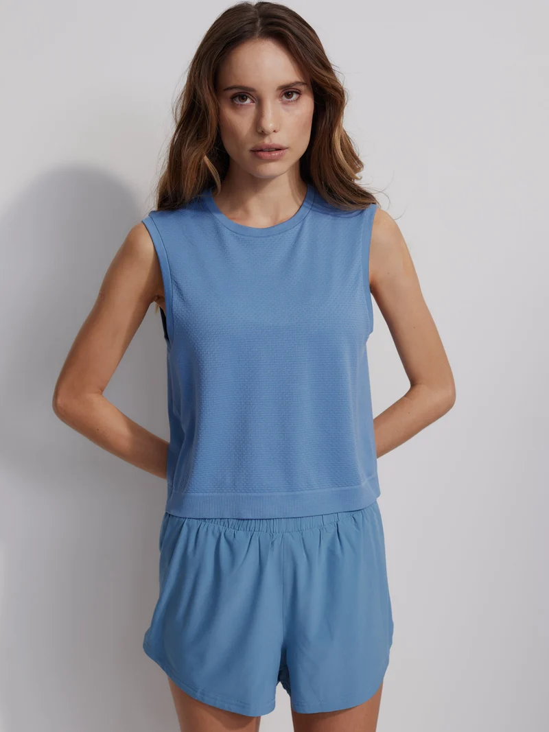 Page Seamless Crop Tank