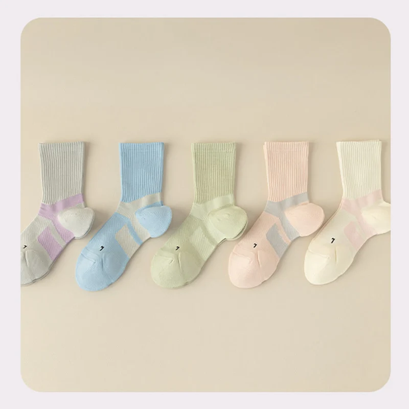 Olivenorma Wadenhohe, atmungsaktive Komfort-Socken mit Anti-Reibungs-Technologie für Pilates, Barre und Yoga – Damensocken