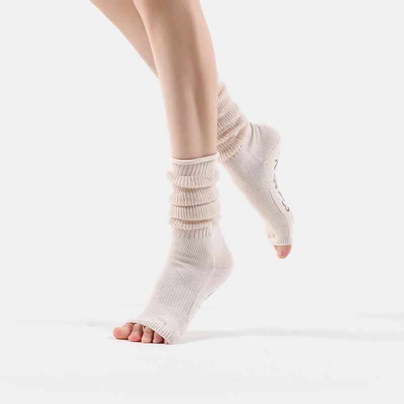 Olivenorma Zehenfreie, atmungsaktive Zehentrennungs-Pilates-Fitnesssocken mit rutschfestem Halt, Baumwollkomfort und stabiler Traktion