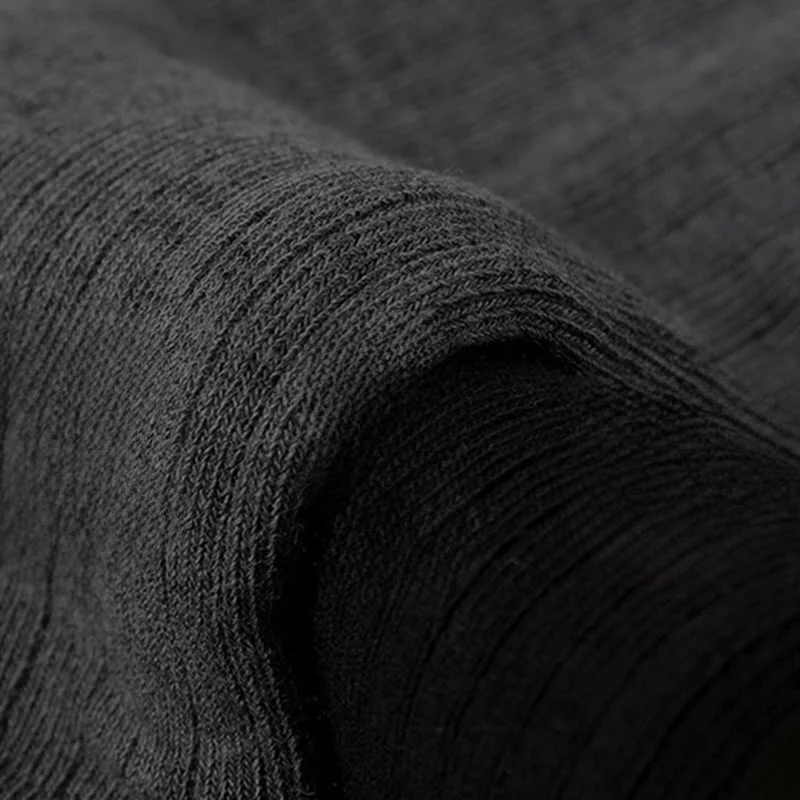 Olivenorma Yoga-Barre-Socken mit elastischem Riemen, rutschfestem Halt und atmungsaktiven Komfortsocken für Pilates-Training für Frauen mit sicherem Kreuzriemen