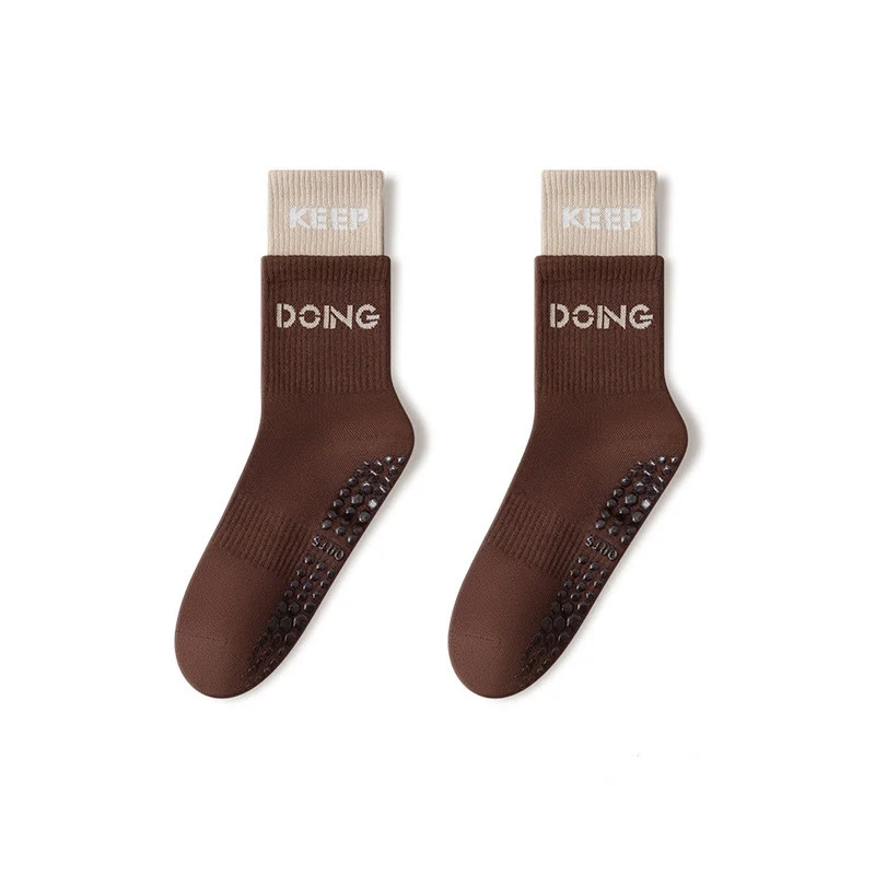 Olivenorma Cushion Grip Crew Pilates- und Barre-Komfortsocken mit weicher Polsterung und atmungsaktiver Baumwollunterstützung – rutschfeste Yoga-Socken