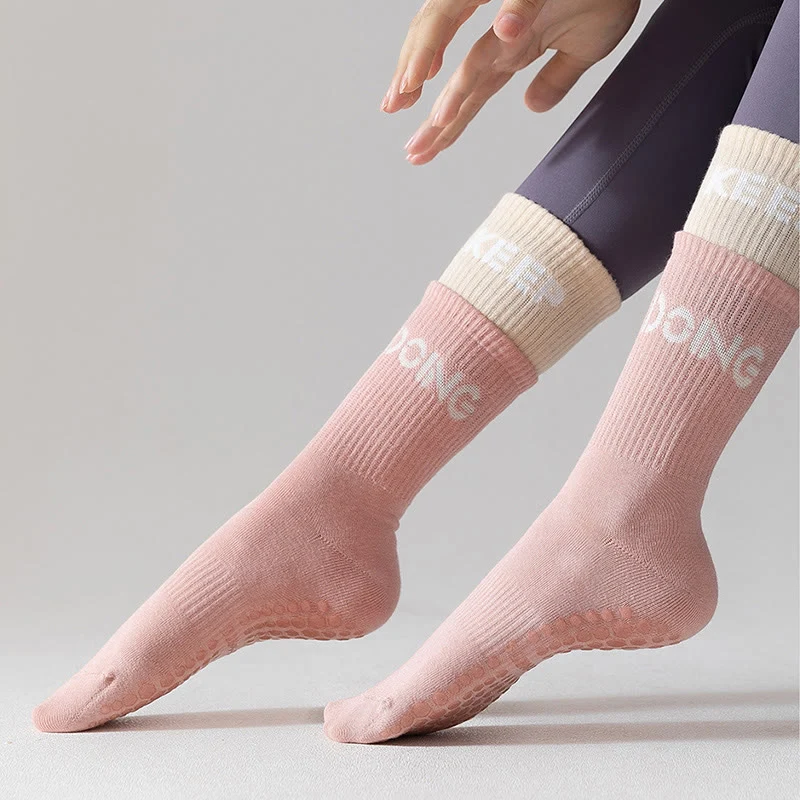 Olivenorma Cushion Grip Crew Pilates- und Barre-Komfortsocken mit weicher Polsterung und atmungsaktiver Baumwollunterstützung – rutschfeste Yoga-Socken