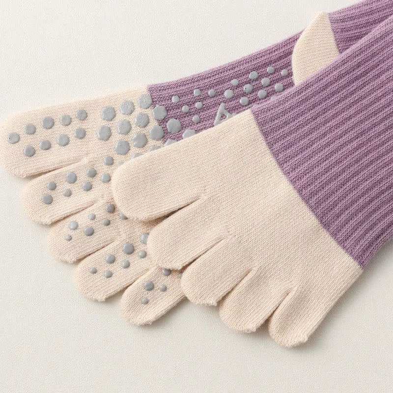 Olivenorma Fünf-Zehen-Socken, atmungsaktiv, mit Zehentrennung, rutschfestem Grip, Pilates- und Barre-Fitness-Socken für Damen mit Baumwollkomfort, Yoga-Socken