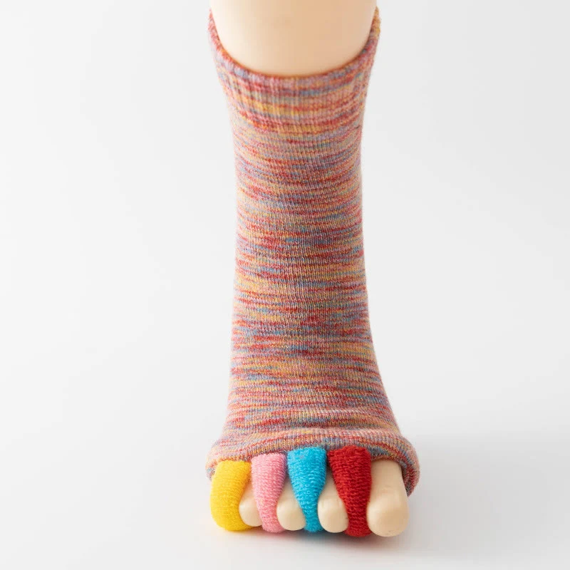 Olivenorma Bunte, atmungsaktive Zehentrennungssocken mit fünf Zehen, rutschfestem Grip, Pilates- und Barre-Fitnesssocken für Balance und Stabilität, Yoga-Socken