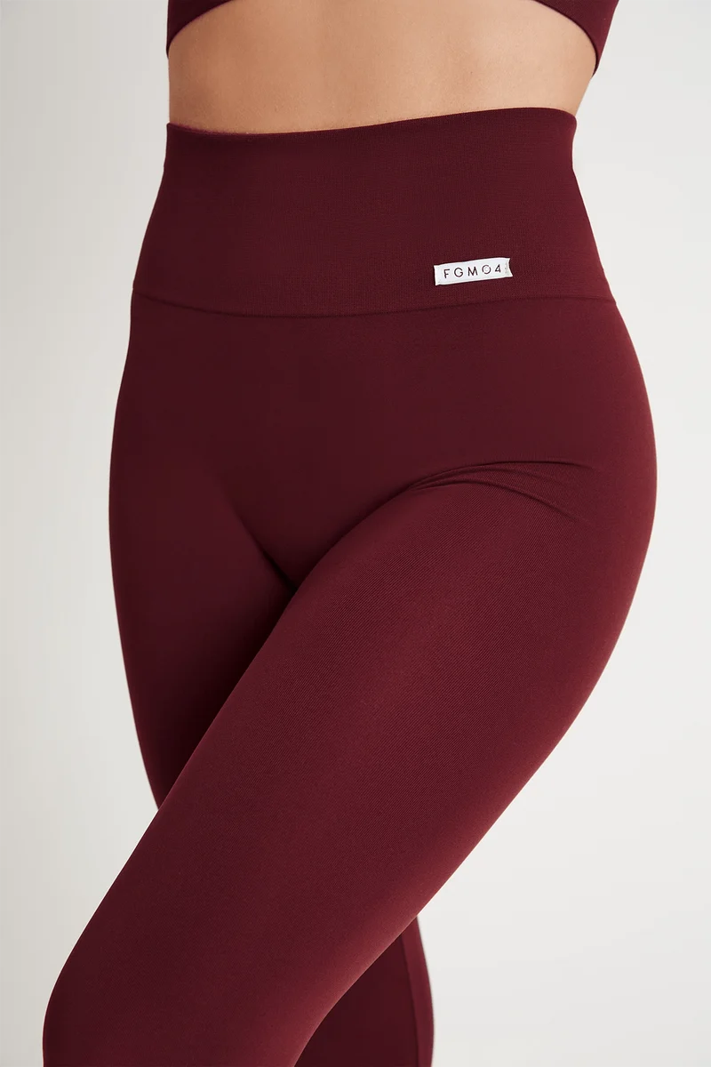 Completo Basic Yoga Merlot