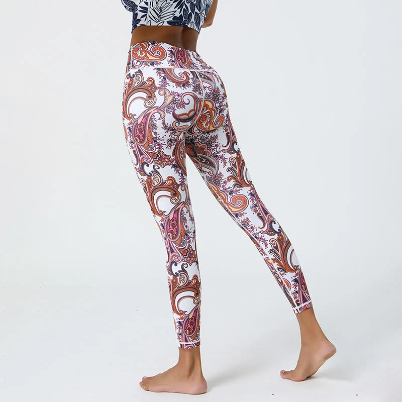 Olivenorma Yogahose mit hohem Bund und lebhaftem Paisley-Muster