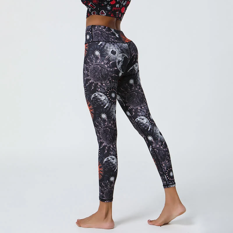 Olivenorma Yogahose mit hohem Bund und Sonnen- & Mondmuster
