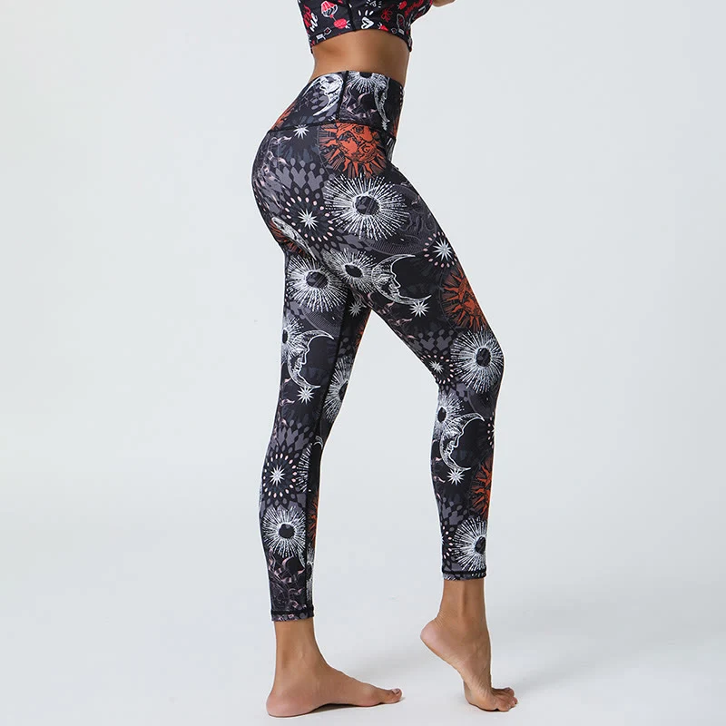 Olivenorma Yogahose mit hohem Bund und Sonnen- & Mondmuster