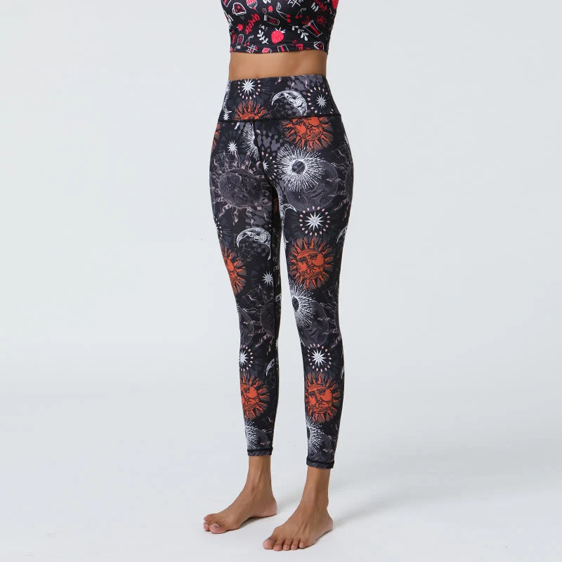 Olivenorma Yogahose mit hohem Bund und Sonnen- & Mondmuster