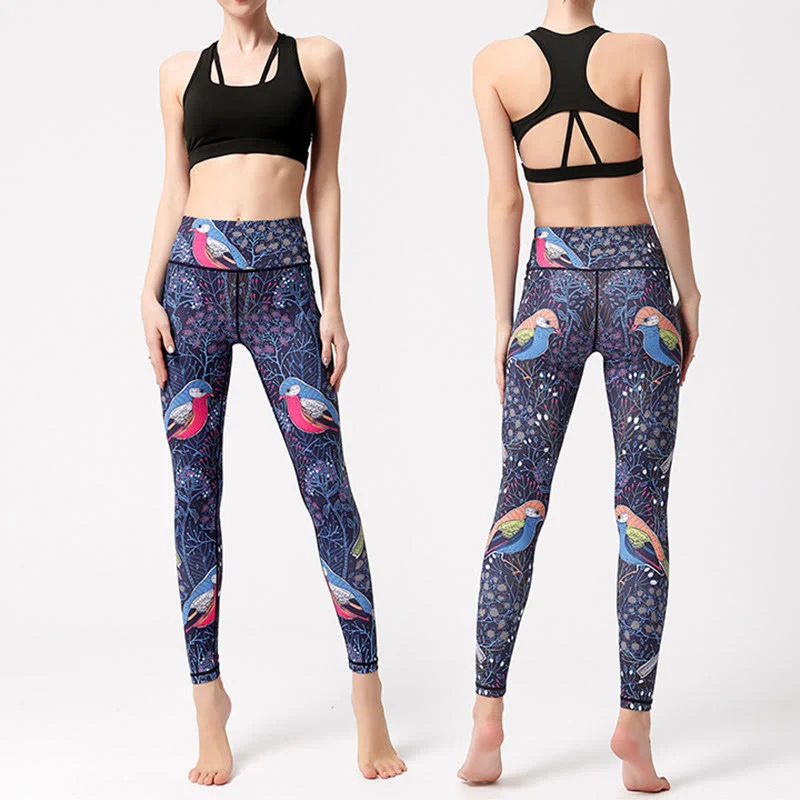 Olivenorma Yogahose mit hohem Bund und elegantem Vogelmuster
