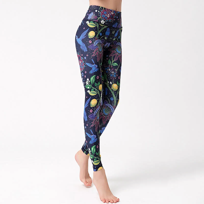 Olivenorma Yogahose mit hohem Bund und Gartenmotiv