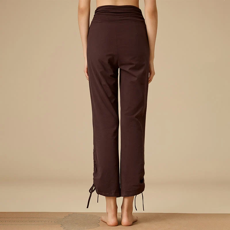 Olivenorma Damen-Hose mit hohem Bund, Kordelzug und weitem Bein, luftig-leicht.