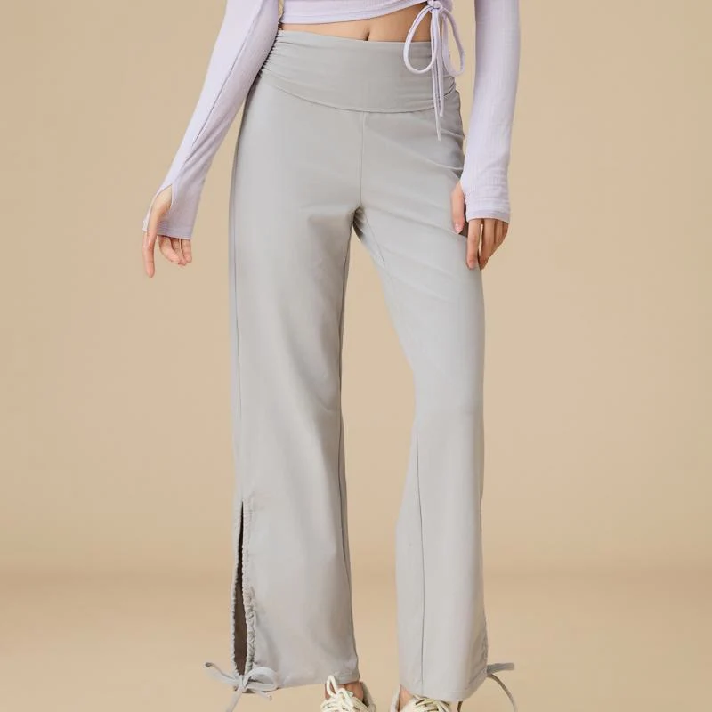 Olivenorma Damen-Hose mit hohem Bund, Kordelzug und weitem Bein, luftig-leicht.