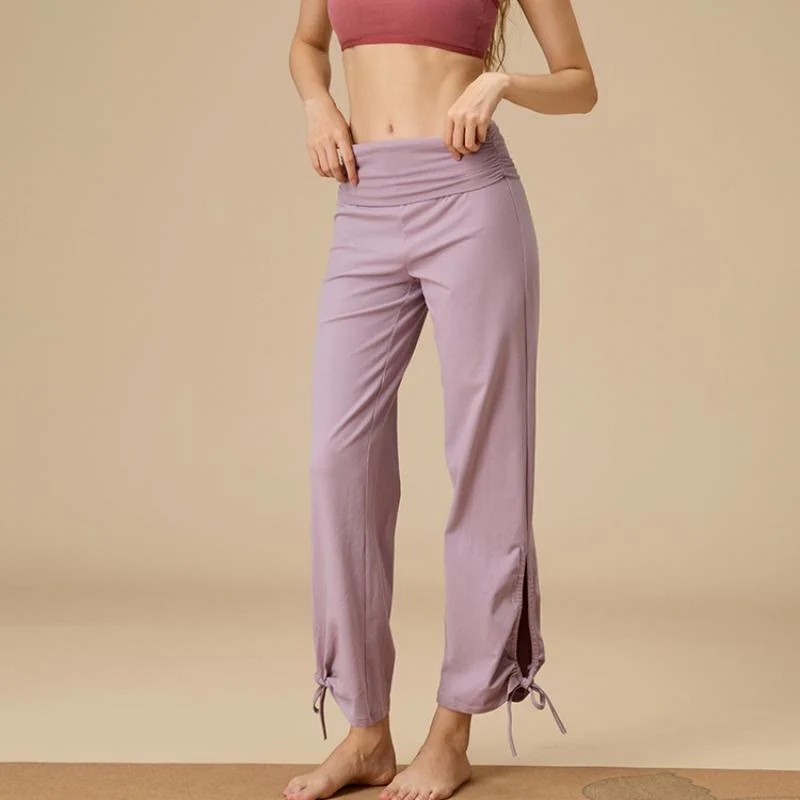 Olivenorma Damen-Hose mit hohem Bund, Kordelzug und weitem Bein, luftig-leicht.
