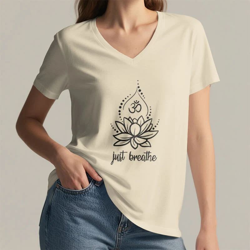 Olivenorma „Just Breathe“ Yoga-Meditations-T-Shirt mit V-Ausschnitt