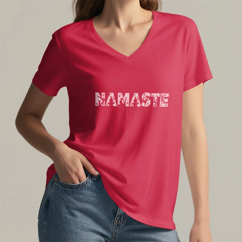 Olivenorma Minimalistisches Yoga Namaste Pose T-Shirt mit V-Ausschnitt