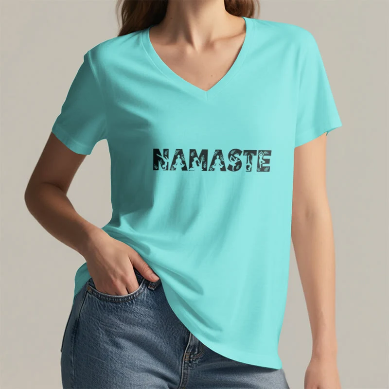 Olivenorma Minimalistisches Yoga Namaste Pose T-Shirt mit V-Ausschnitt