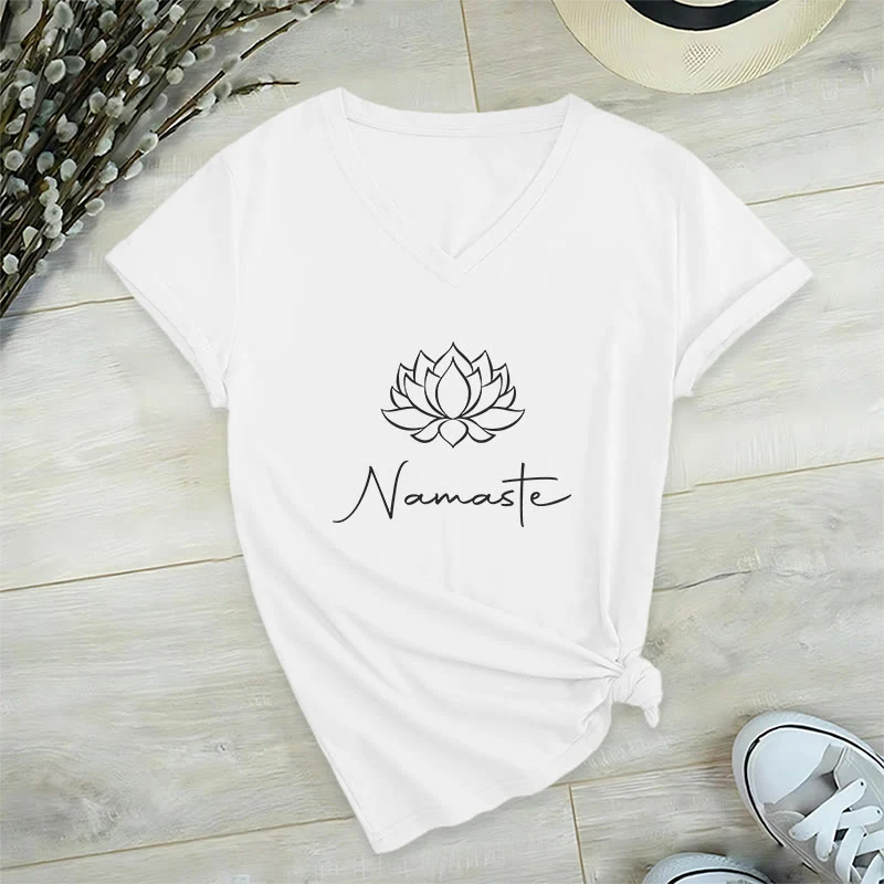 Olivenorma Minimalistisches Yoga Namaste T-Shirt mit V-Ausschnitt