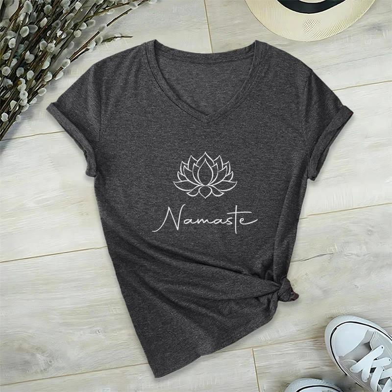 Olivenorma Minimalistisches Yoga Namaste T-Shirt mit V-Ausschnitt