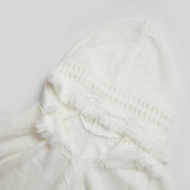 Olivenorma – Flauschiger, elfenbeinfarbener Cardigan-Schal aus Acryl