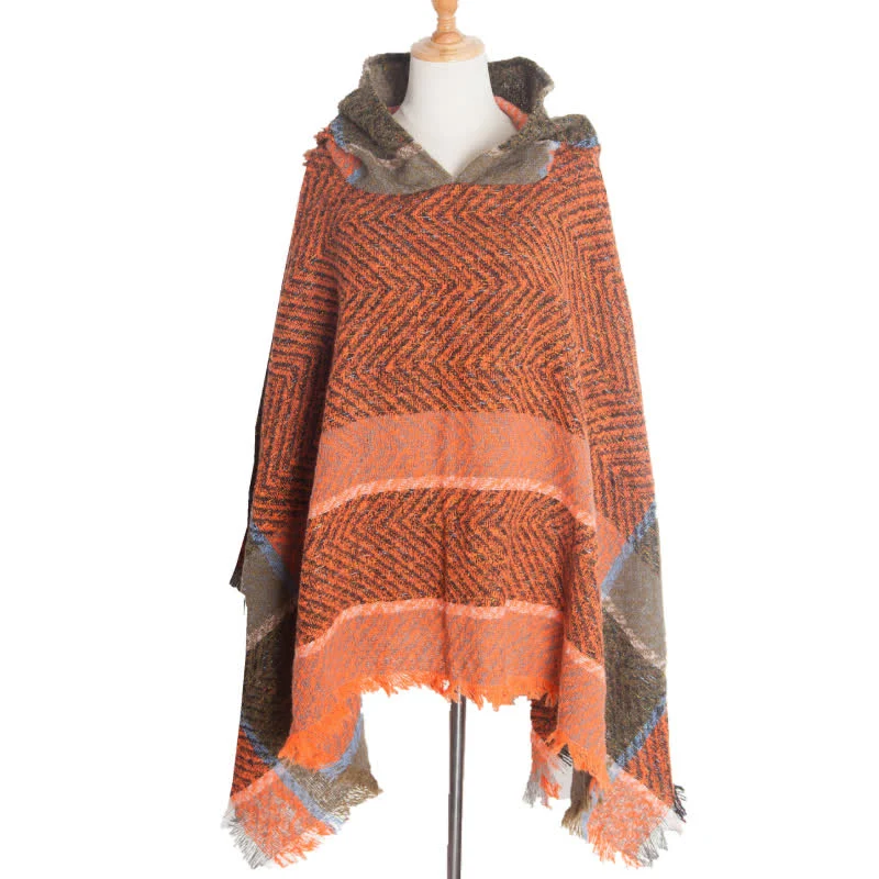 Olivenorma – Gemütlicher Pullover-Poncho-Schal mit Fischgrätenmuster