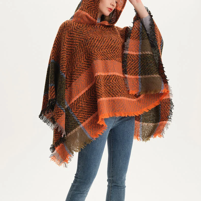 Olivenorma – Gemütlicher Pullover-Poncho-Schal mit Fischgrätenmuster
