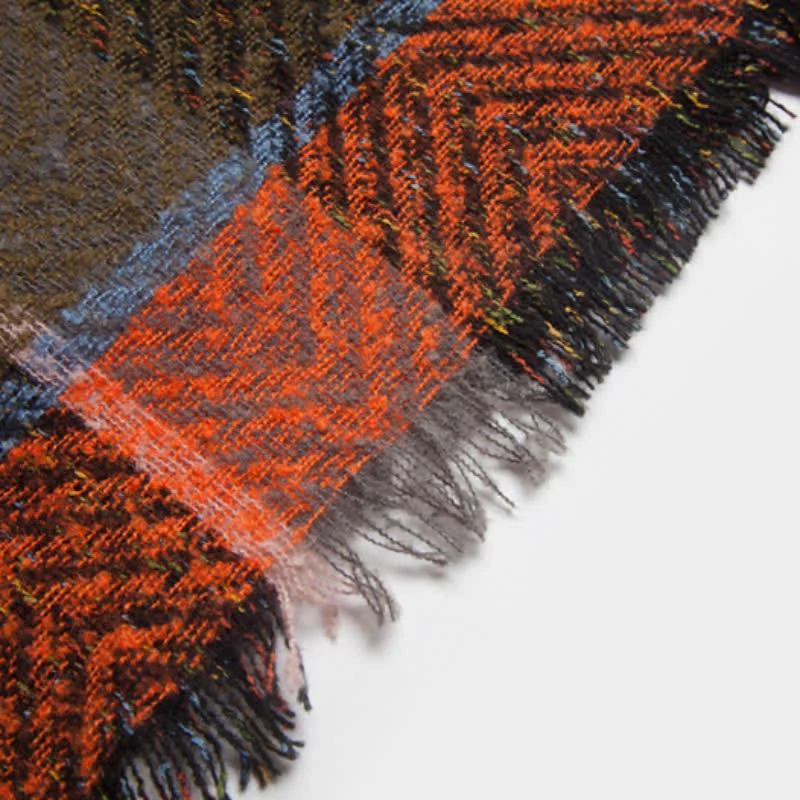 Olivenorma – Gemütlicher Pullover-Poncho-Schal mit Fischgrätenmuster