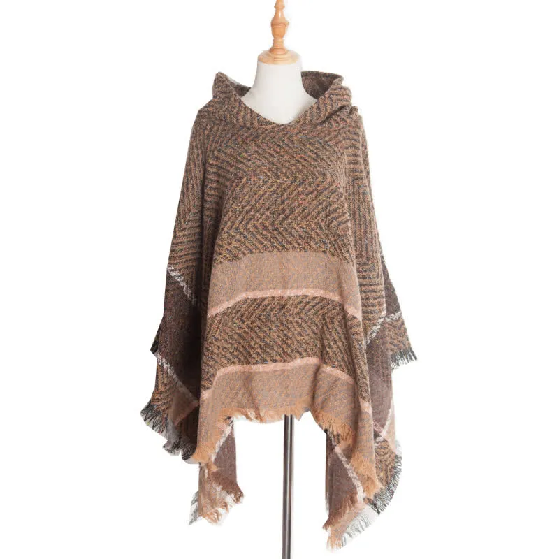 Olivenorma – Gemütlicher Pullover-Poncho-Schal mit Fischgrätenmuster