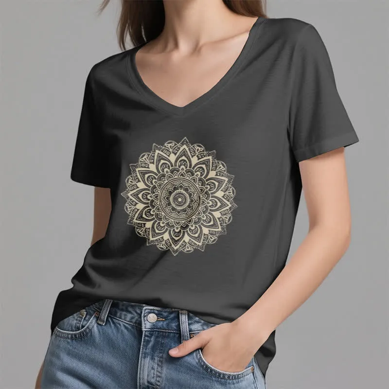 Olivenorma Lotusblume Geometrisches Muster Yoga T-Shirt mit V-Ausschnitt