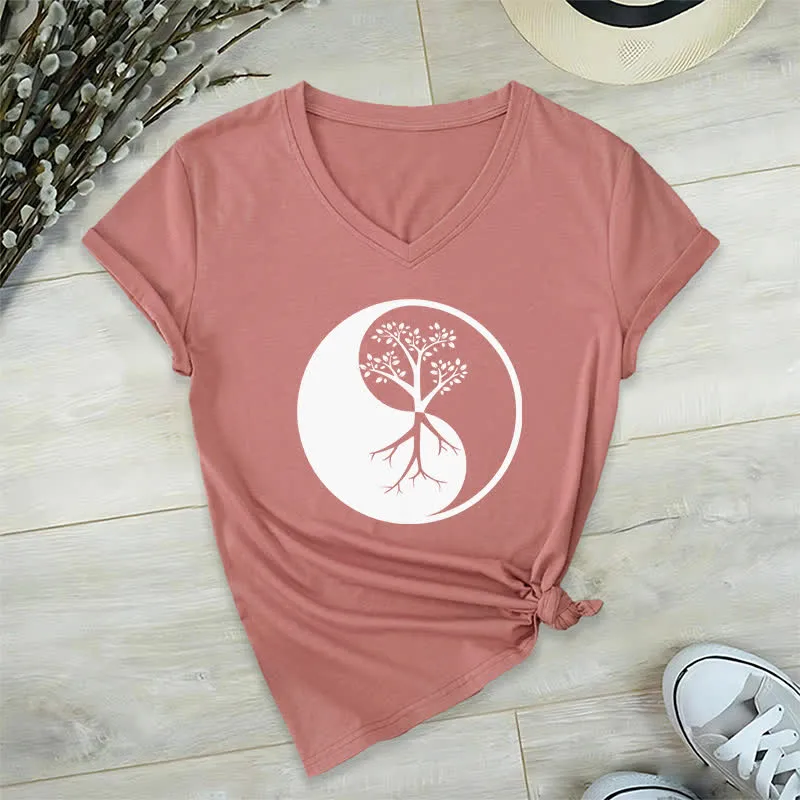 Olivenorma Yin Yang Baum Yoga Meditation T-Shirt mit V-Ausschnitt