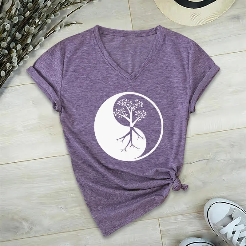 Olivenorma Yin Yang Baum Yoga Meditation T-Shirt mit V-Ausschnitt