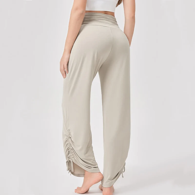 Olivenorma – Yogahose aus Viskose mit hoher Taille und lockerer Passform und Raffung