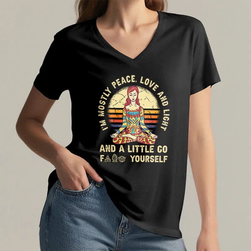Olivenorma Yoga-T-Shirt „Ich bin hauptsächlich Frieden, Liebe und Licht“
